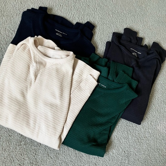 AE Oversized Long Sleeve Plush T-Shirts Small - Picture 2 of 4